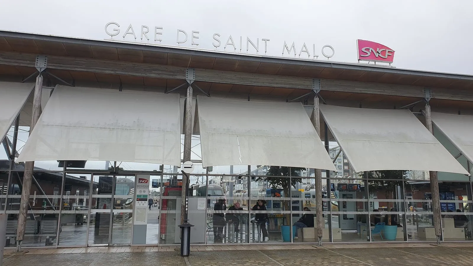 La gare SNCF de Saint-Malo, terminus des TGV directs depuis Paris