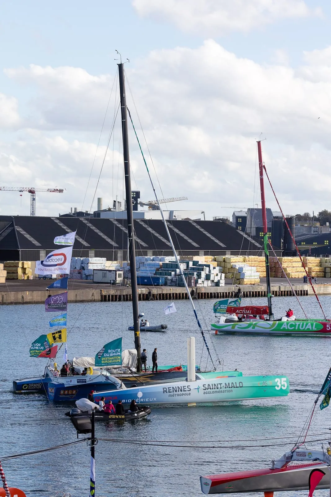 Voiliers au départ de la Route du Rhum 2014